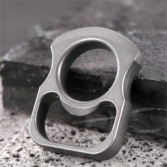 Metal Self-Defense Keychain Finger Ring & Glass Breaker