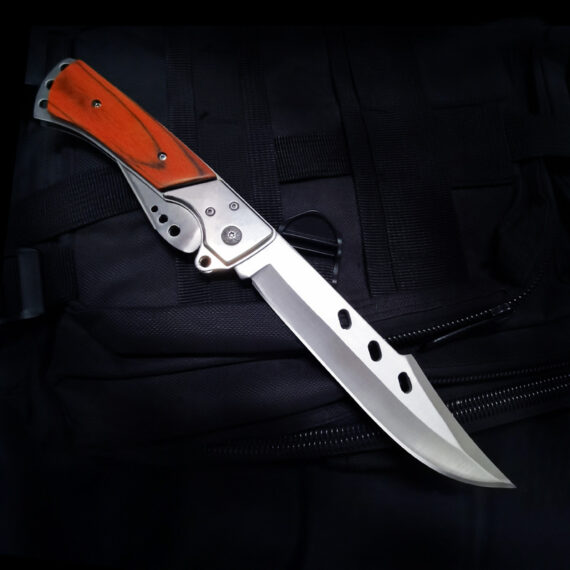 High-Hardness Dovetail Large Folding Knife for Outdoor Self-Defense 2