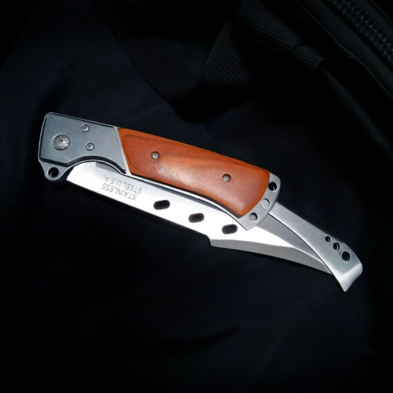 High-Hardness Dovetail Large Folding Knife for Outdoor Self-Defense