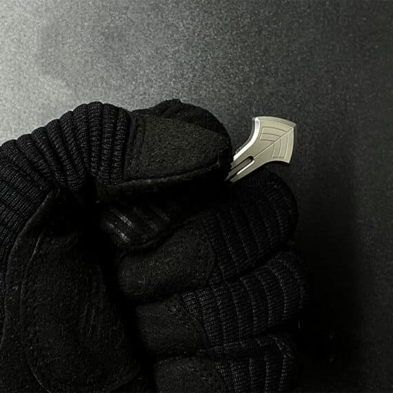 Tactical Defense Cross Pendant Knuckle Duster (4)