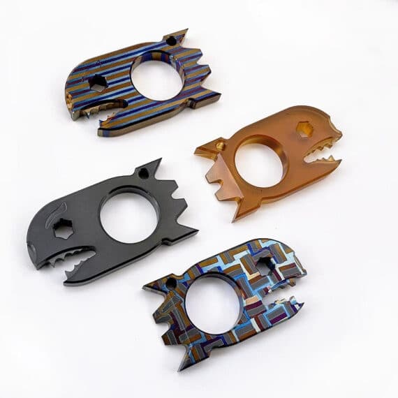 Shark Titanium Alloy EDC Multi-Tool Keychain (4)